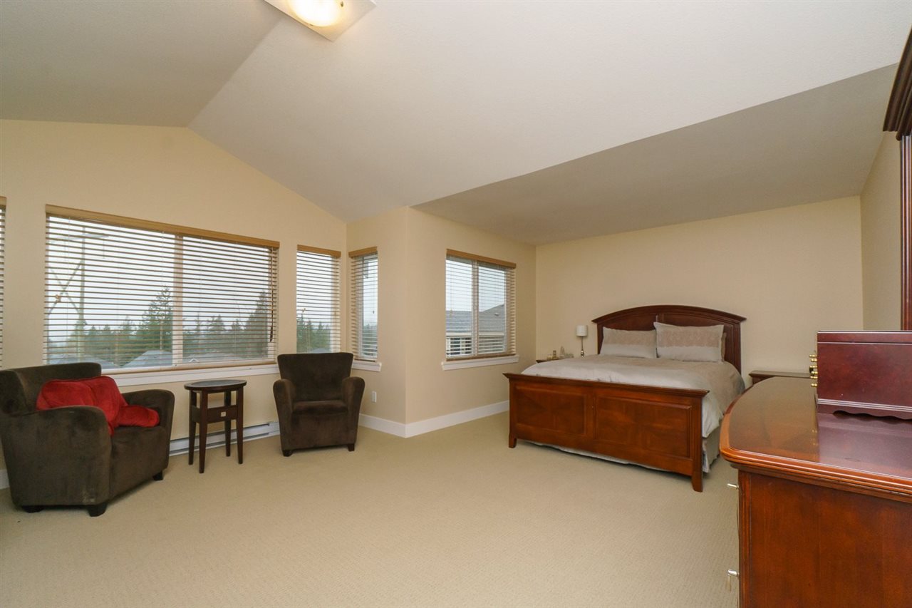 3404 DON MOORE Drive Coquitlam 9
