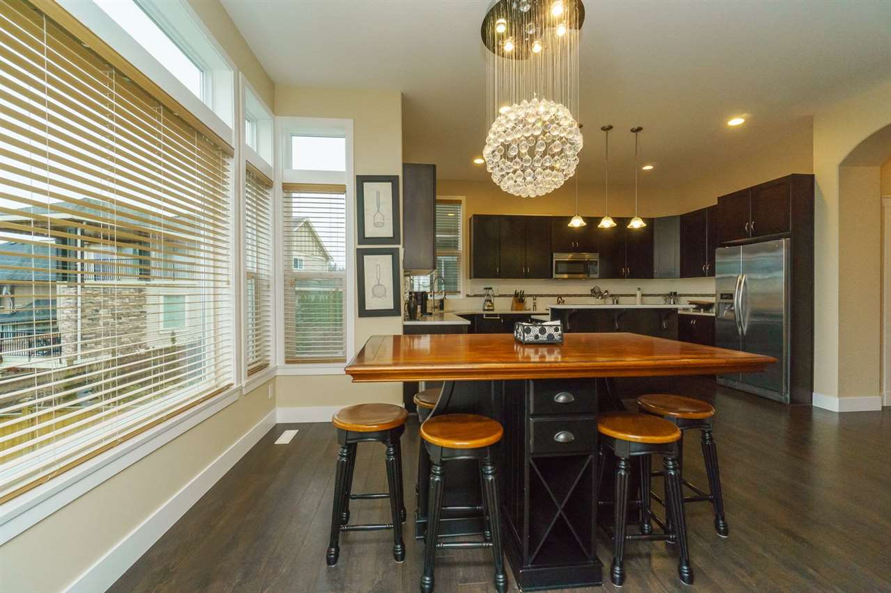 3404 DON MOORE Drive Coquitlam 14