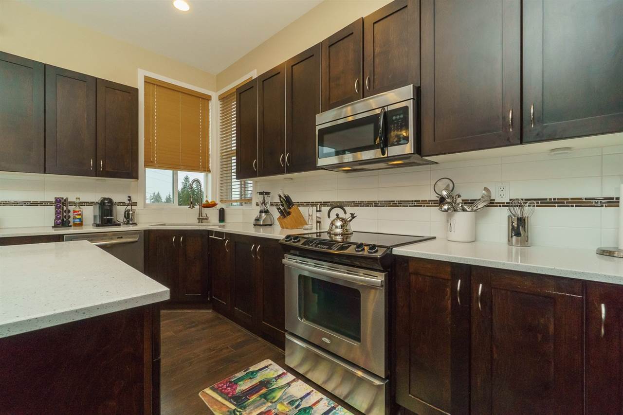 3404 DON MOORE Drive Coquitlam 18
