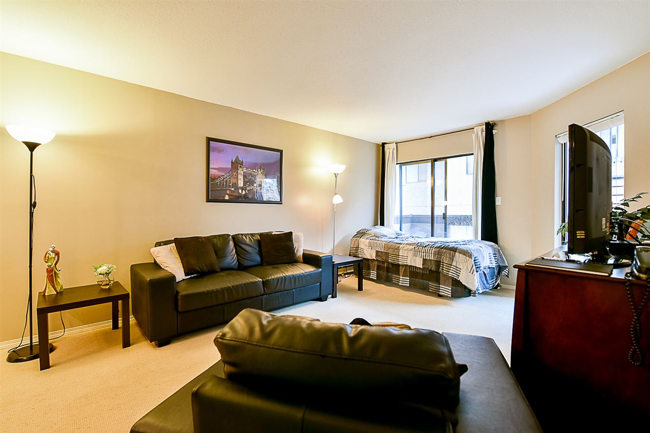203-975 W 13th Avenue 9