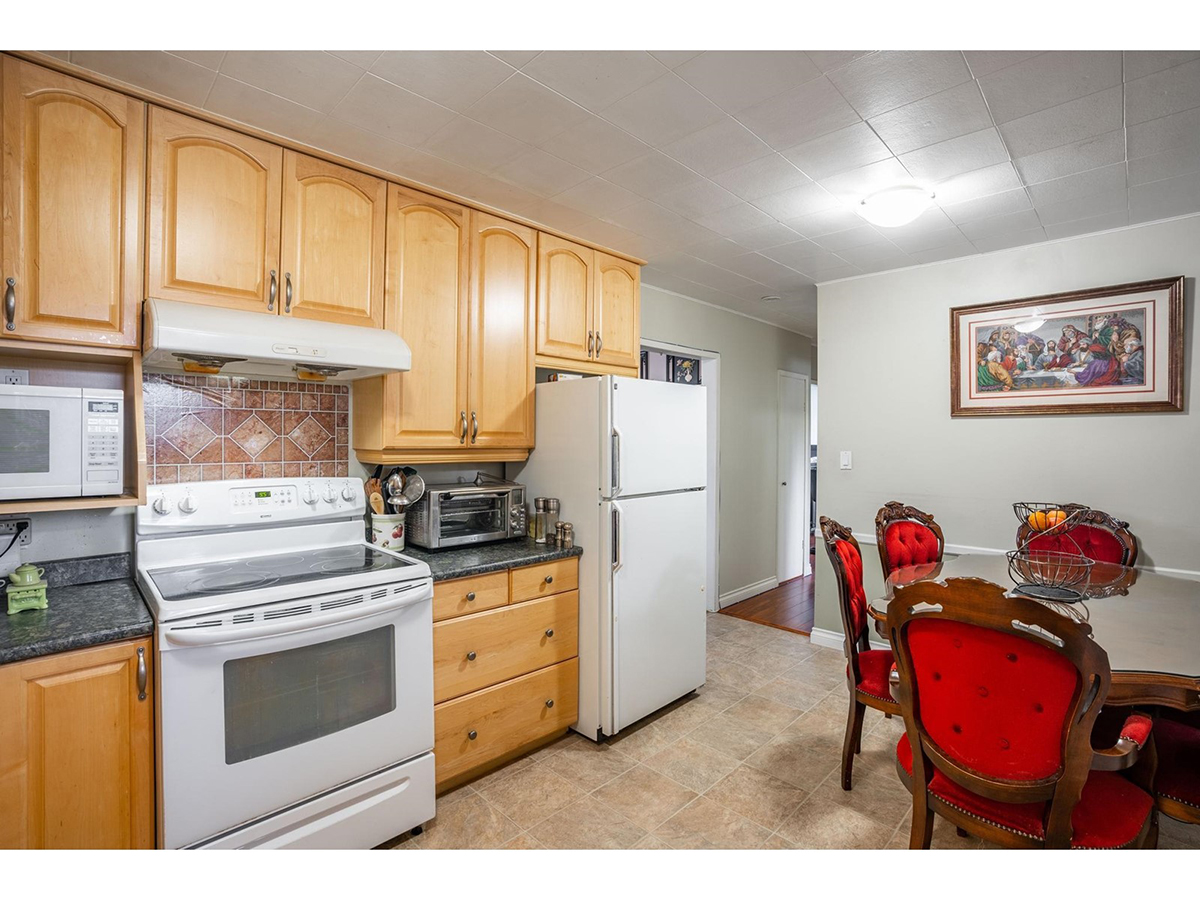 10356 145A Street, Surrey 11
