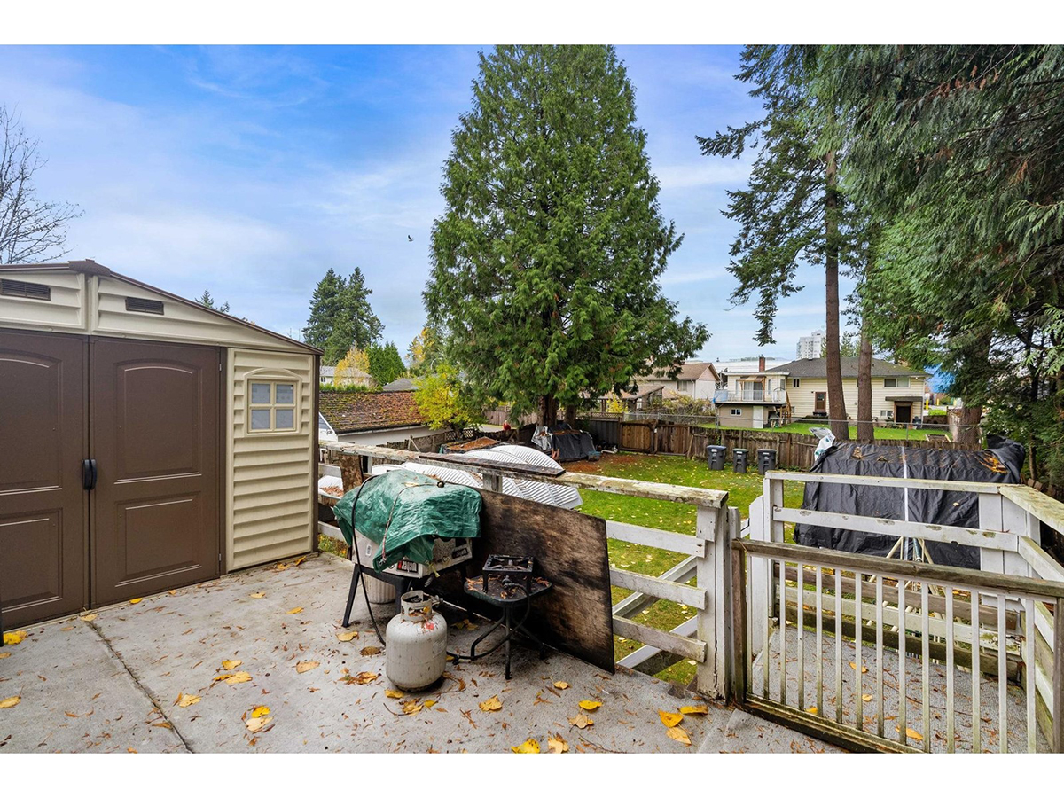 10356 145A Street, Surrey 33
