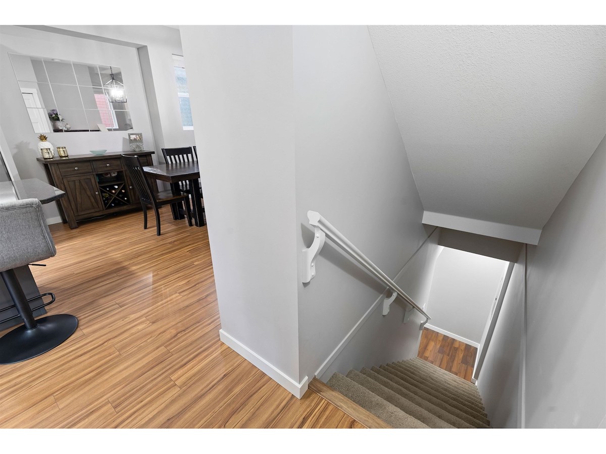 24182 102a Ave, Maple Ridge, BC 15