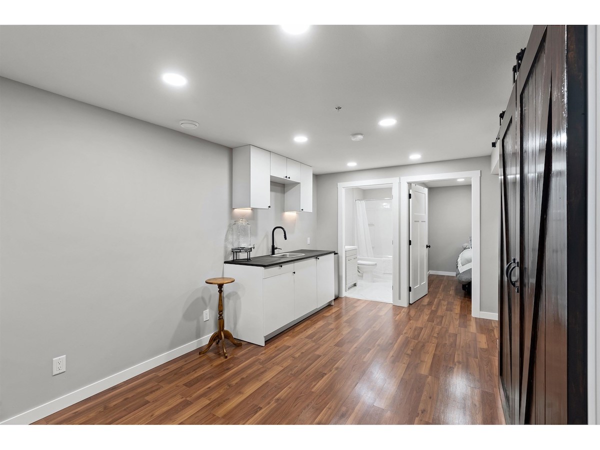 24182 102a Ave, Maple Ridge, BC 18