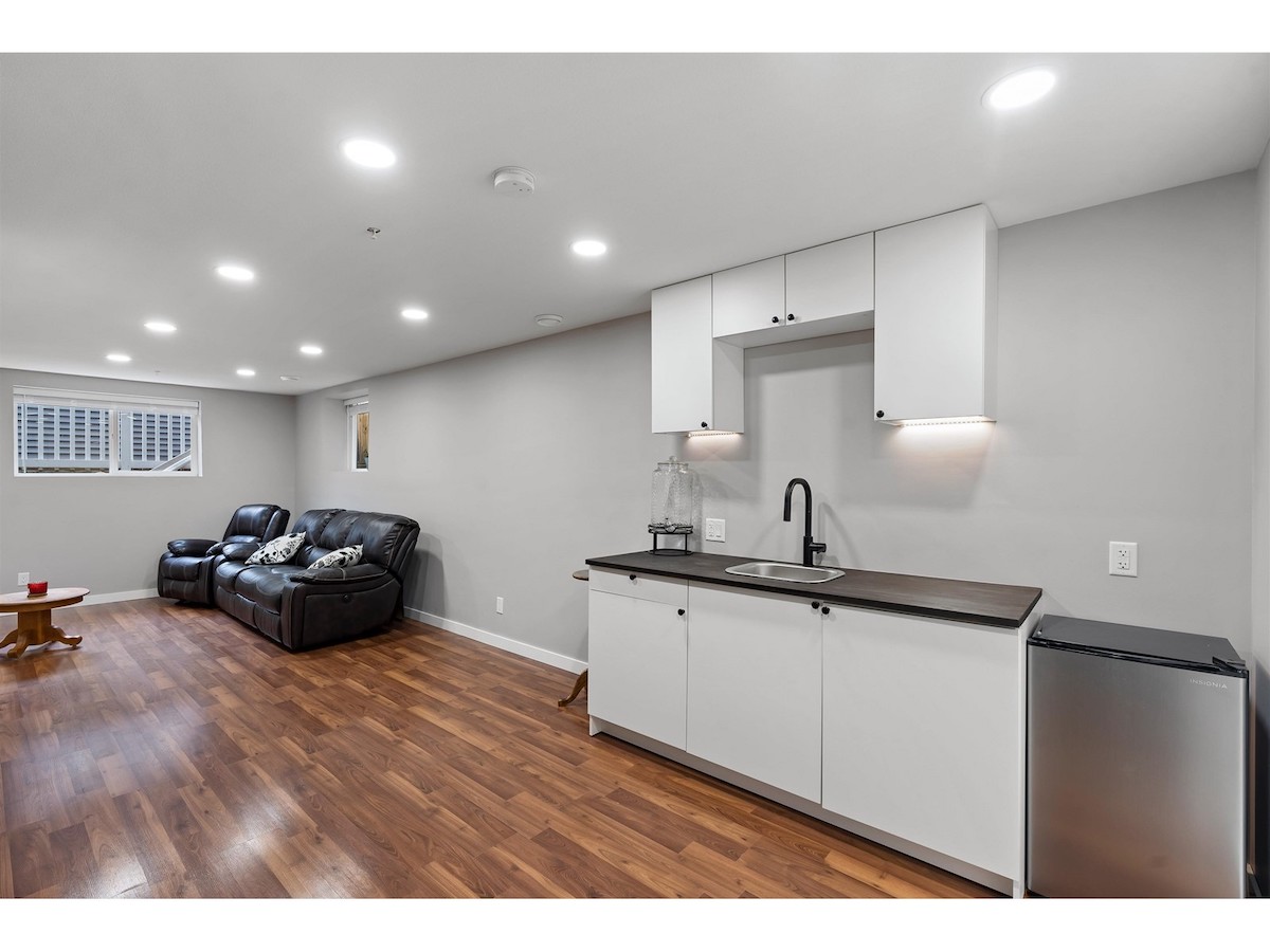 24182 102a Ave, Maple Ridge, BC 19
