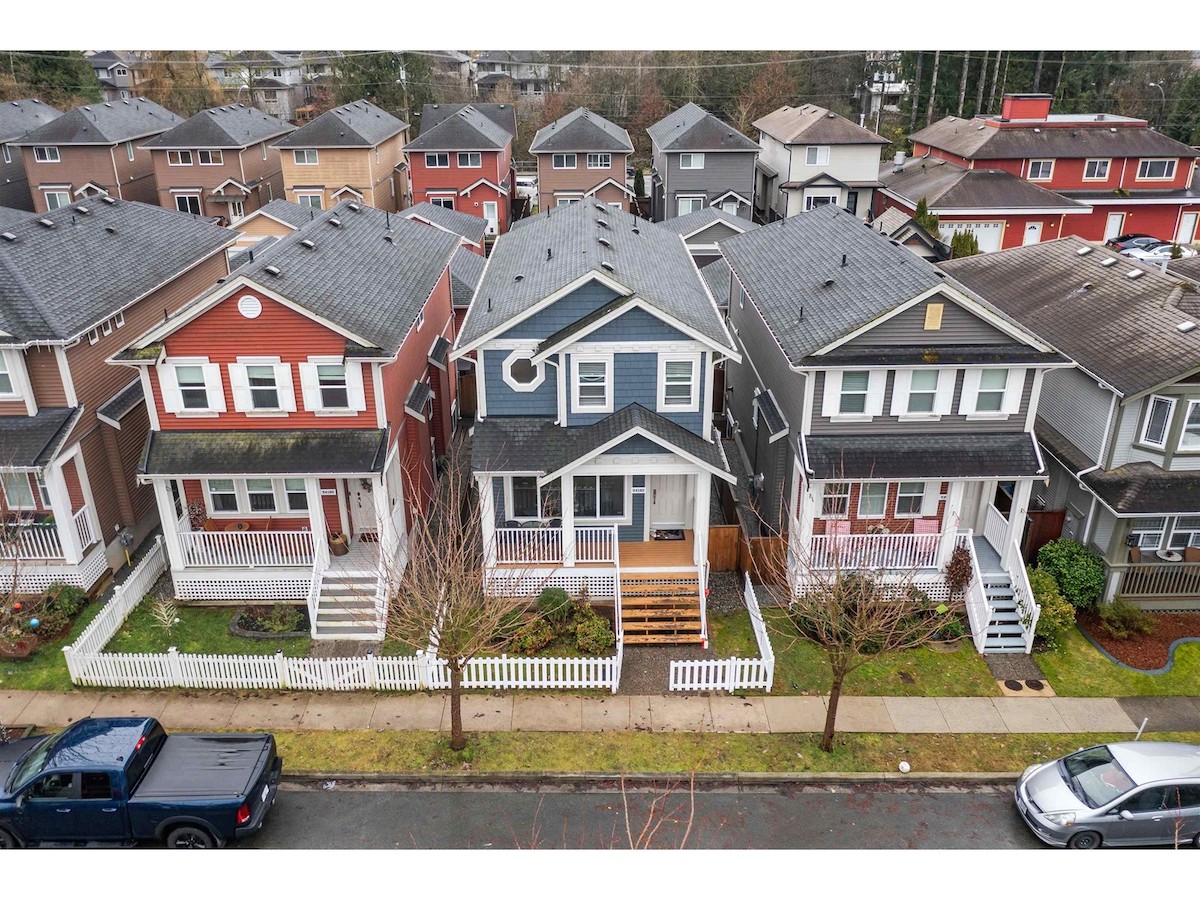 24182 102a Ave, Maple Ridge, BC 2