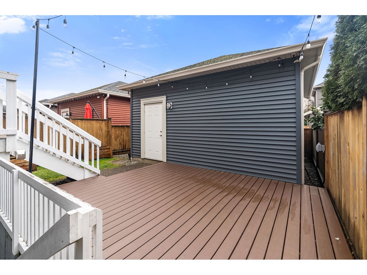 24182 102a Ave, Maple Ridge, BC 32