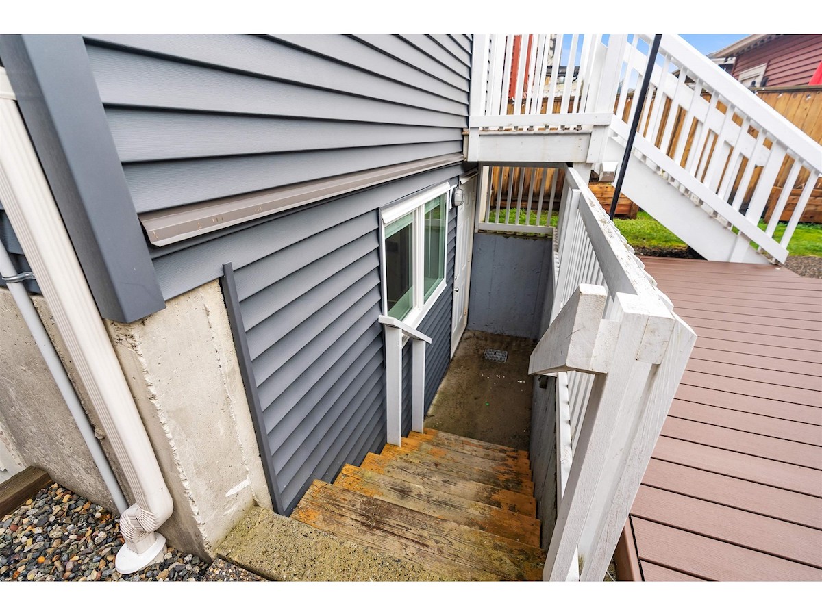 24182 102a Ave, Maple Ridge, BC 33