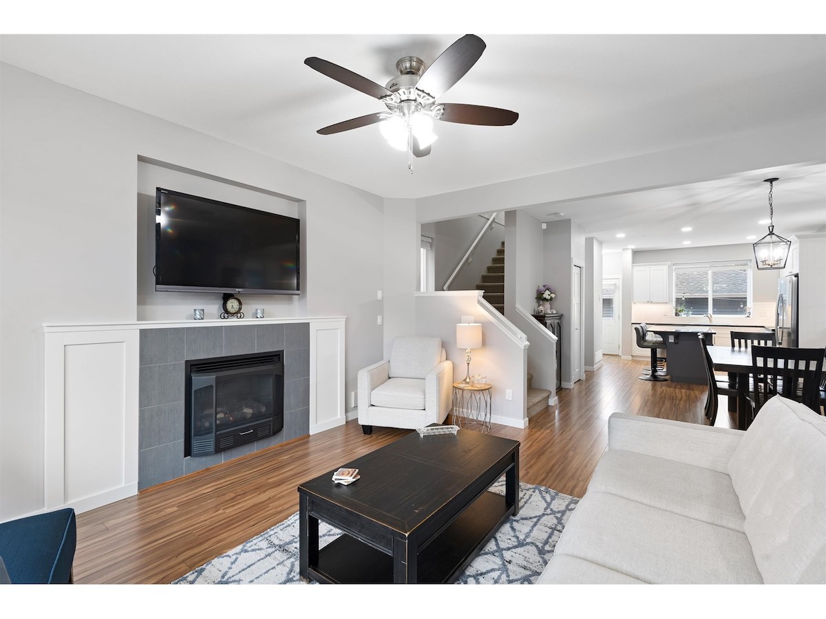 24182 102a Ave, Maple Ridge, BC 7