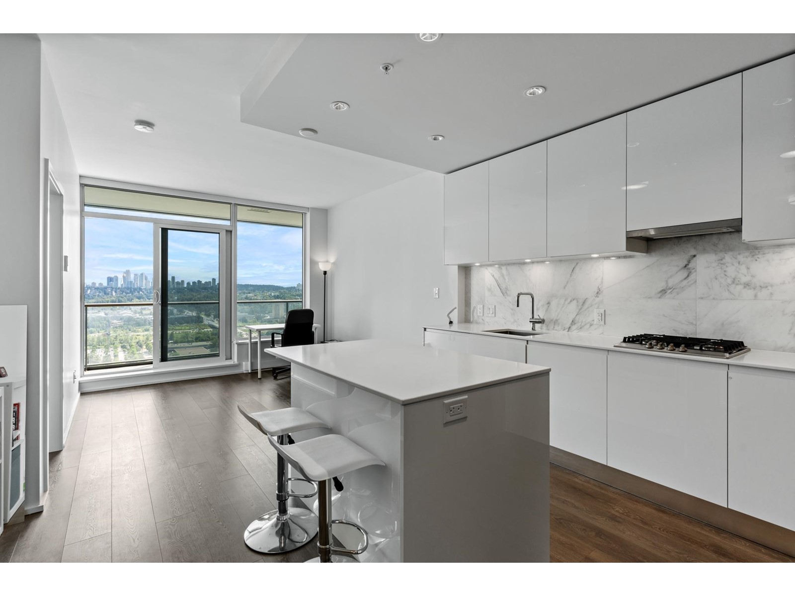 2105 1955 Alpha Way, Burnaby, BC 8
