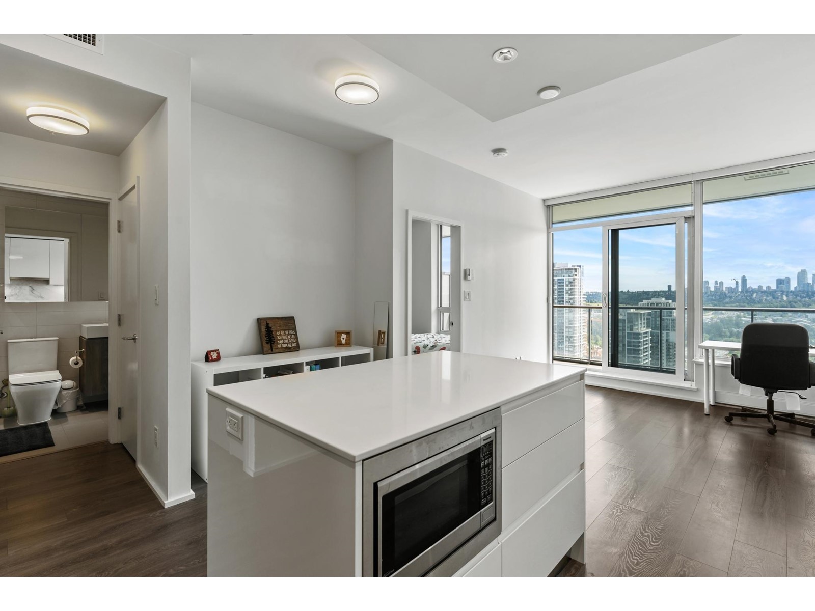 2105 1955 Alpha Way, Burnaby, BC 9