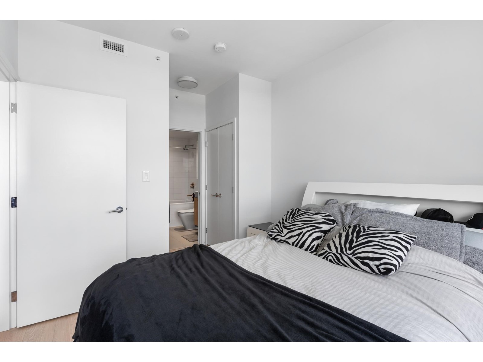 2103 1955 Alpha Way, Burnaby, BC 15