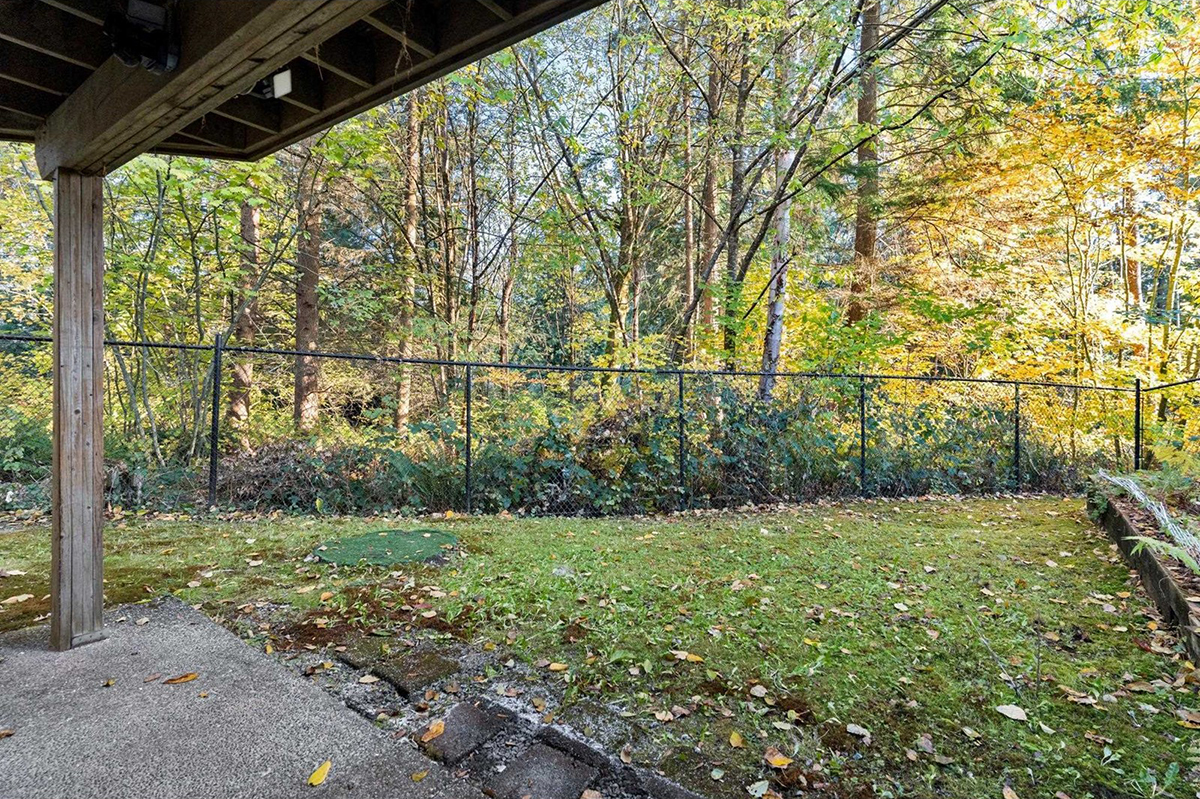 3318 Robson Drive, Coquitlam, BC 38
