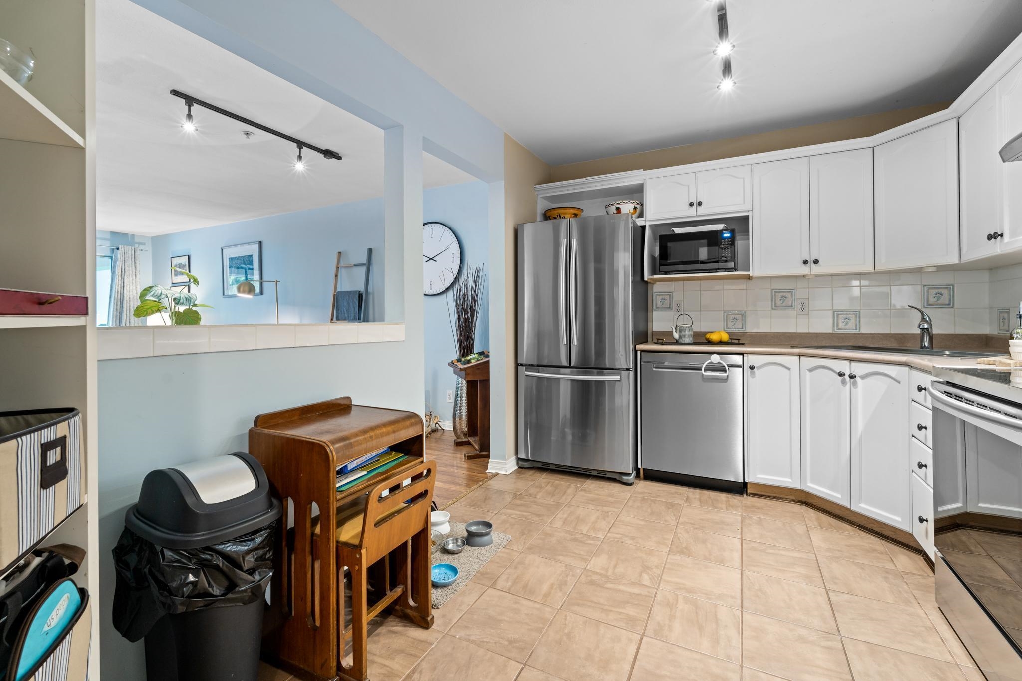 209 301 Maude Road, Port Moody 12
