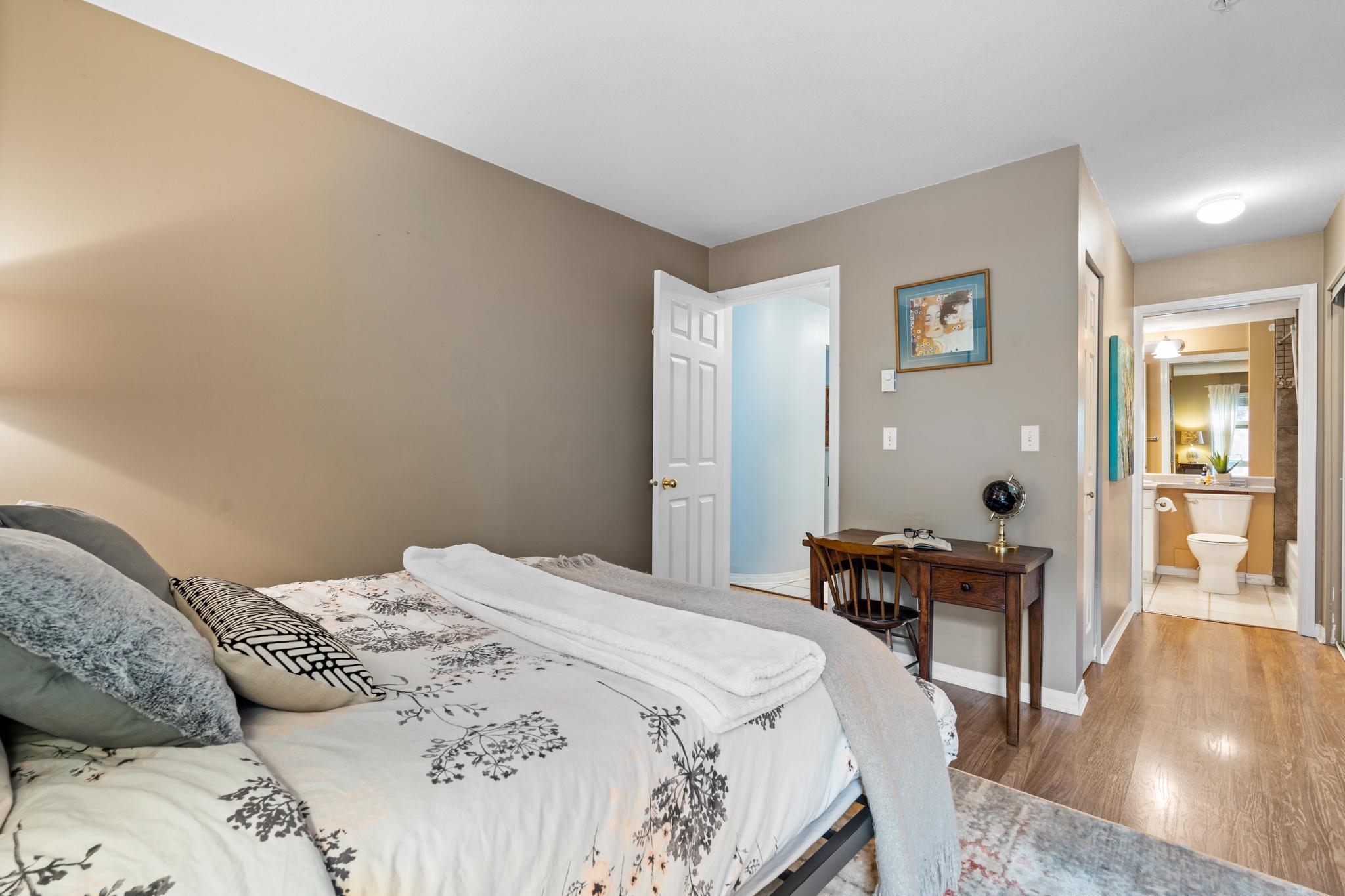 209 301 Maude Road, Port Moody 17