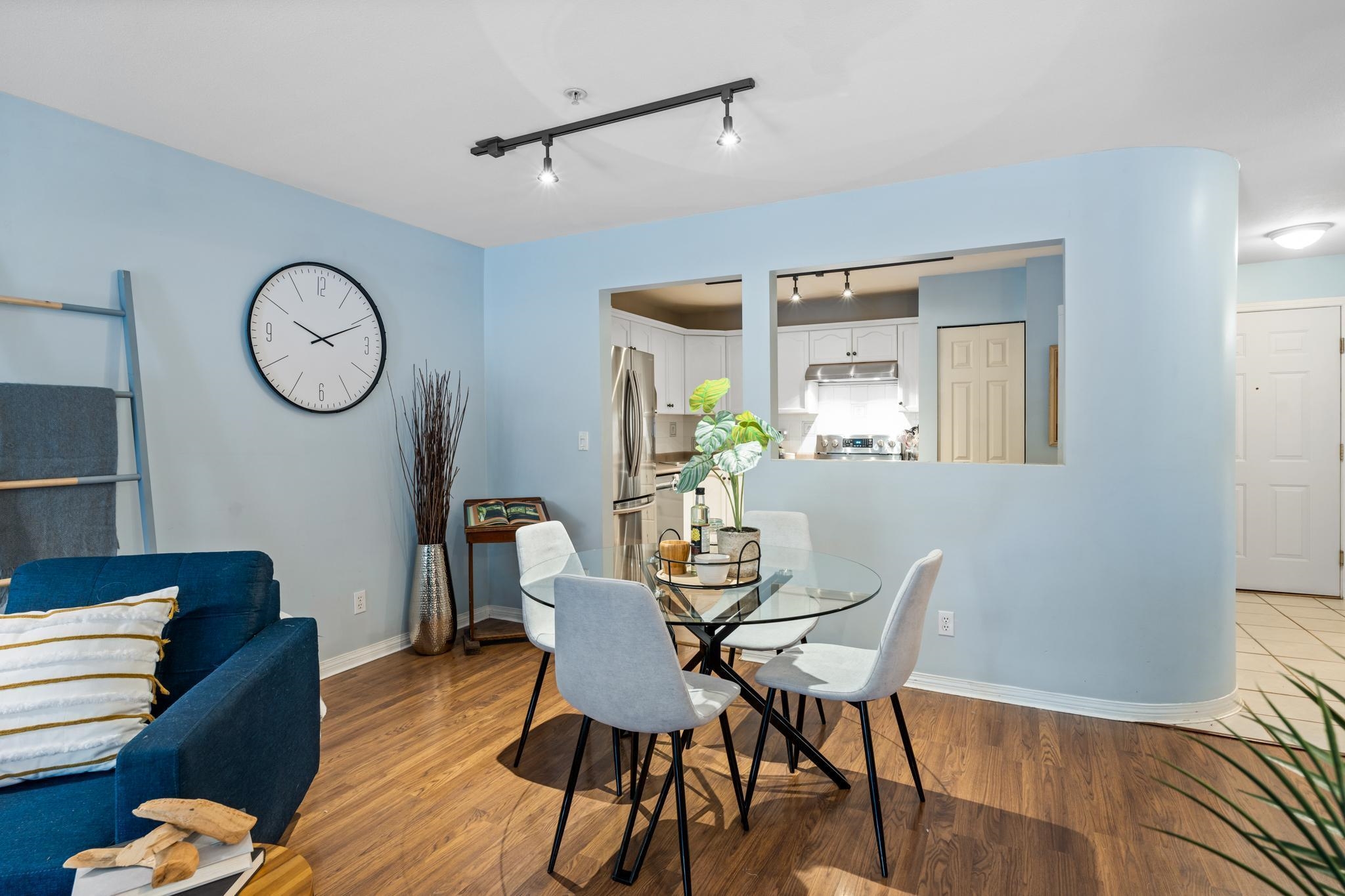 209 301 Maude Road, Port Moody 8