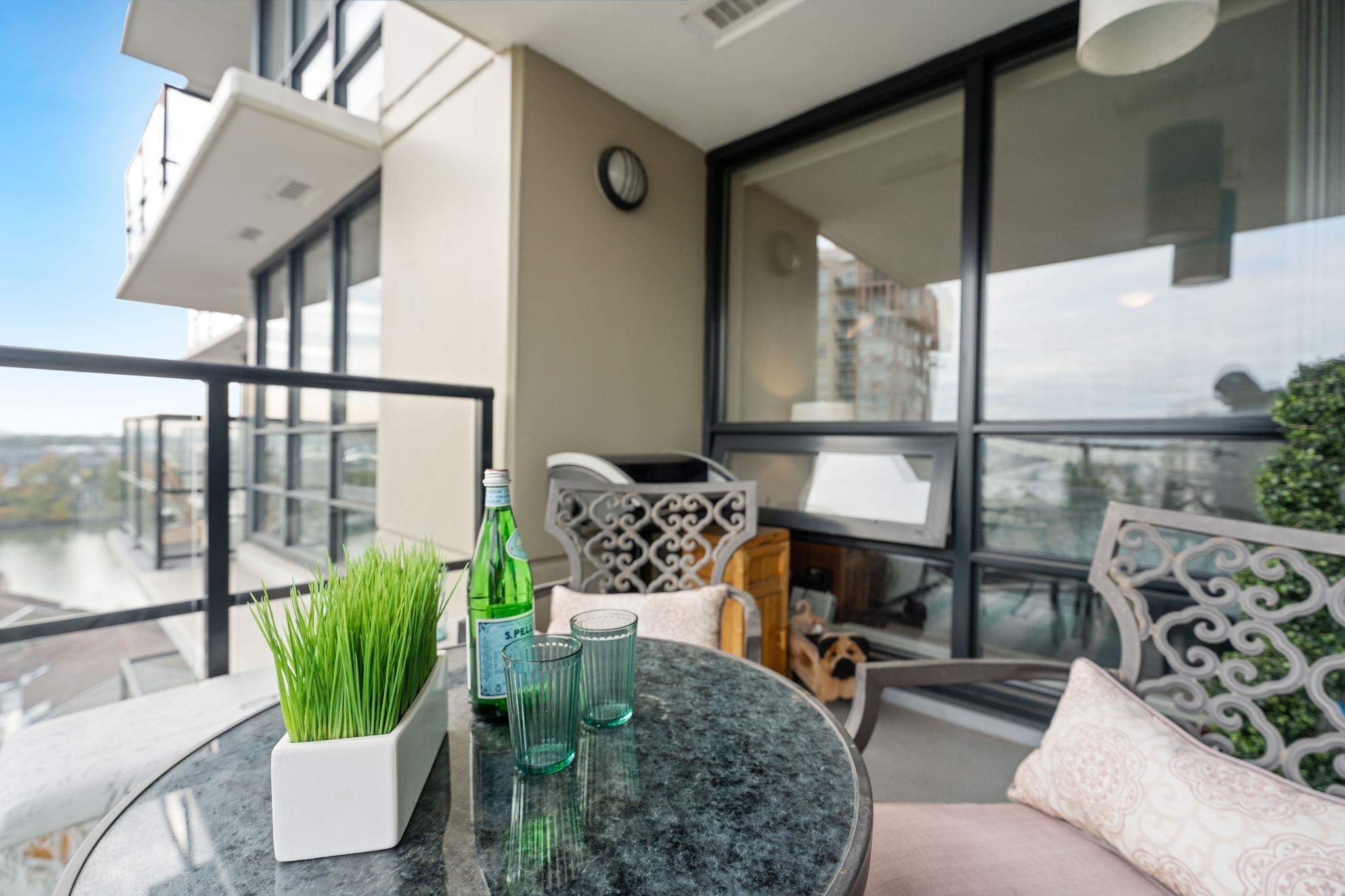 1401 1 RENAISSANCE SQUARE, NEW WESTMINSTER 22