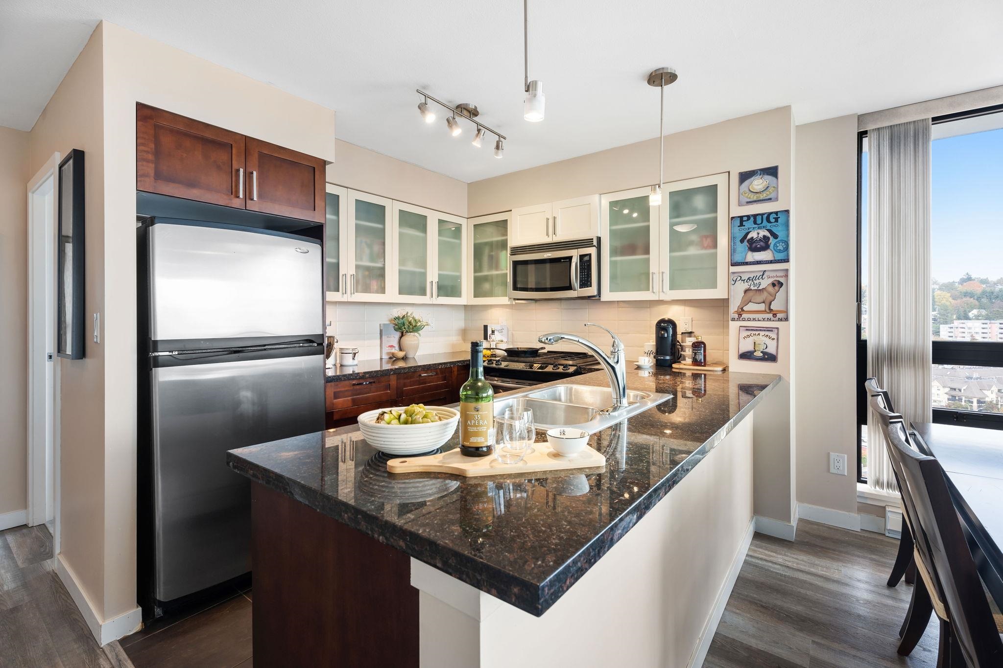 1401 1 RENAISSANCE SQUARE, NEW WESTMINSTER 8