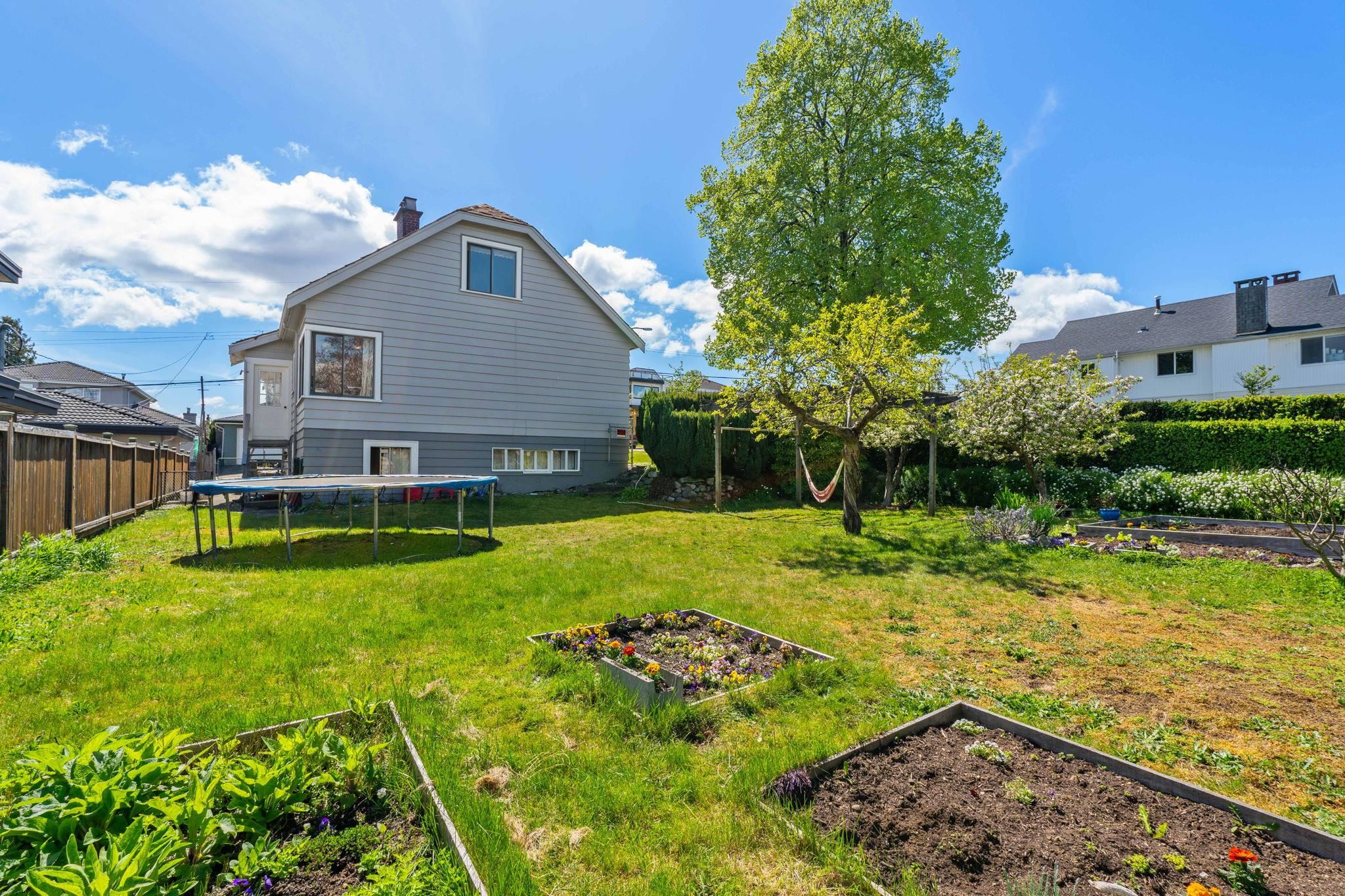 2030 NOOTKA STREET, VANCOUVER 17