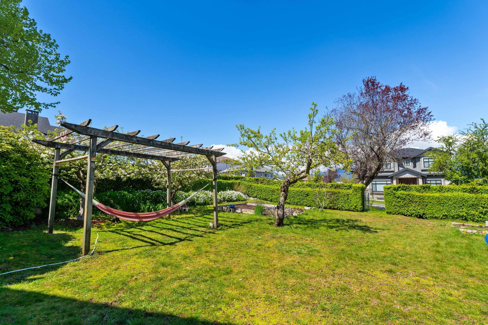 2030 NOOTKA STREET, VANCOUVER 18