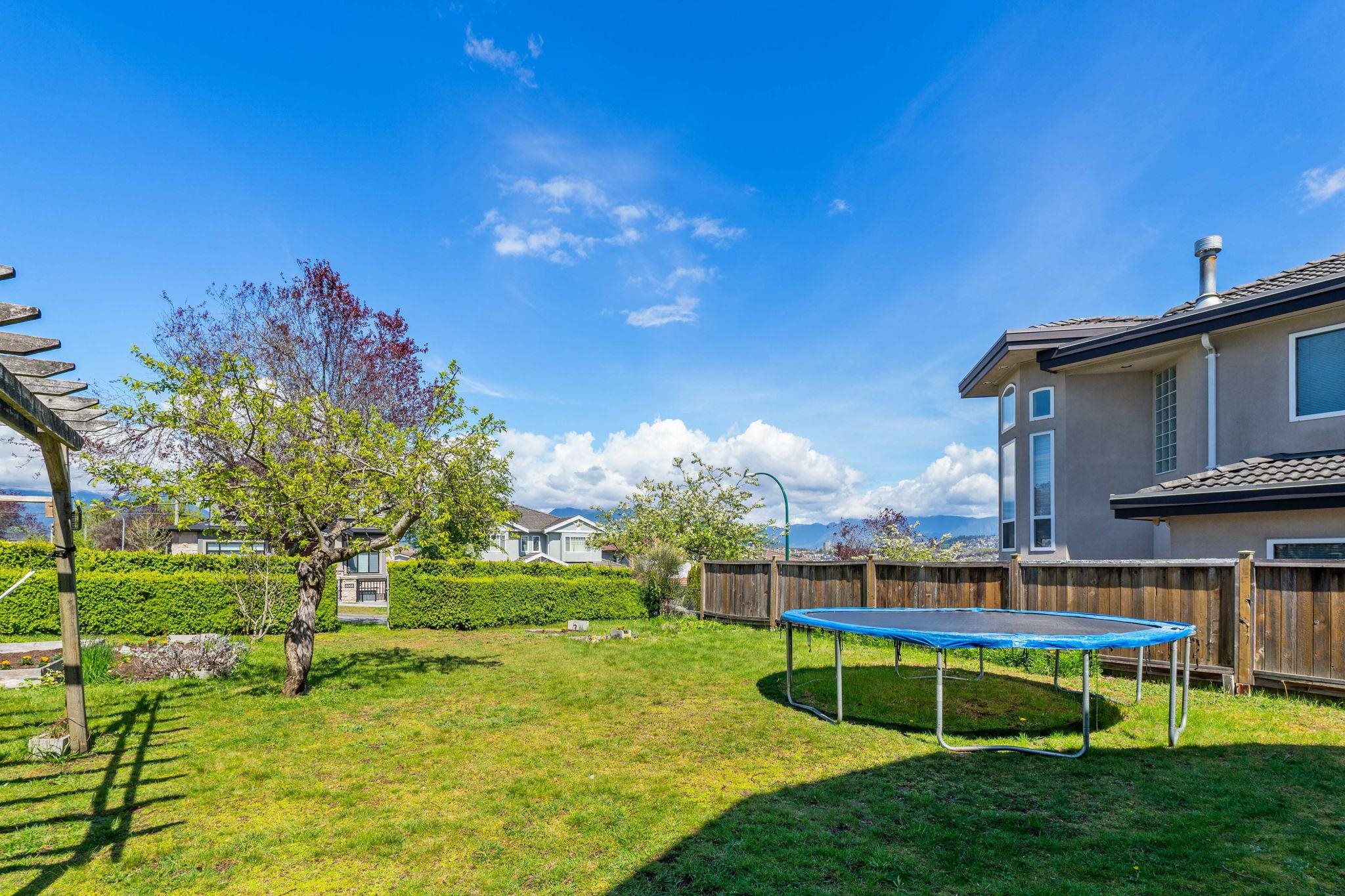 2030 NOOTKA STREET, VANCOUVER 19