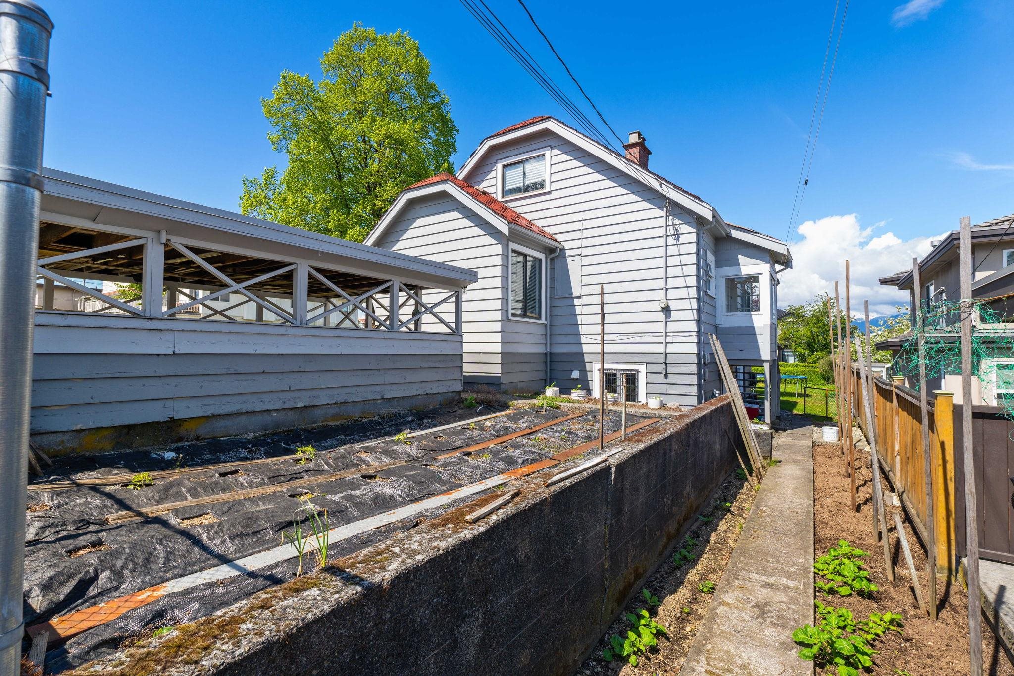 2030 NOOTKA STREET, VANCOUVER 21