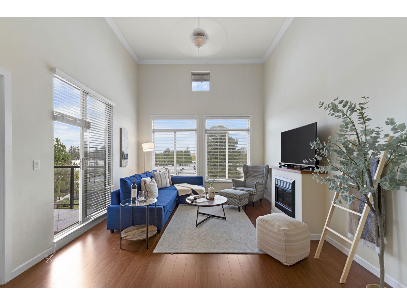 417 15380 102a Avenue, Surrey