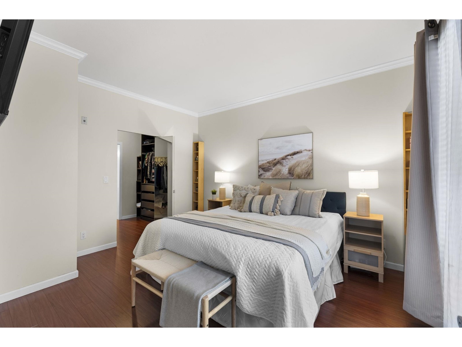 417 15380 102a Avenue, Surrey 11
