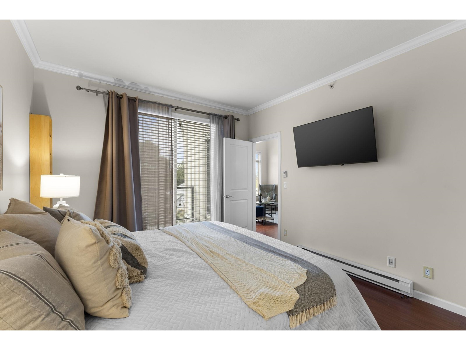 417 15380 102a Avenue, Surrey 13