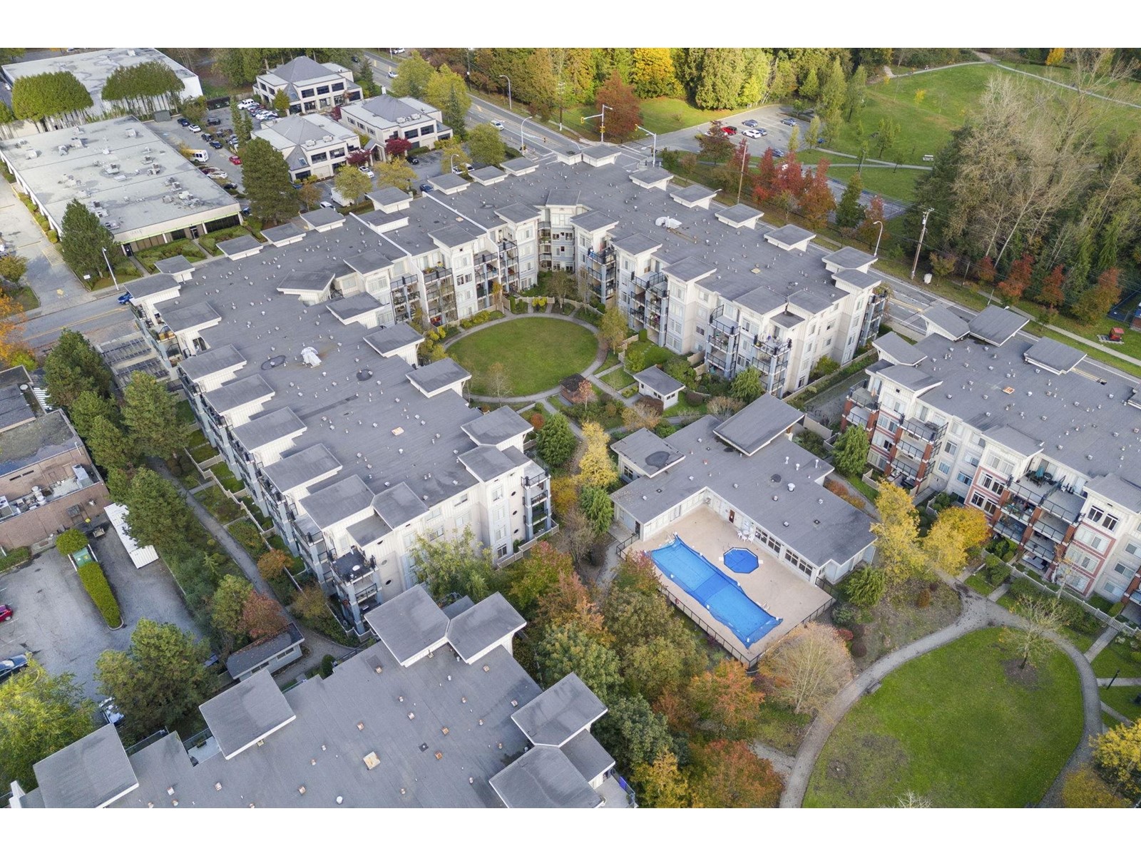 417 15380 102a Avenue, Surrey 31