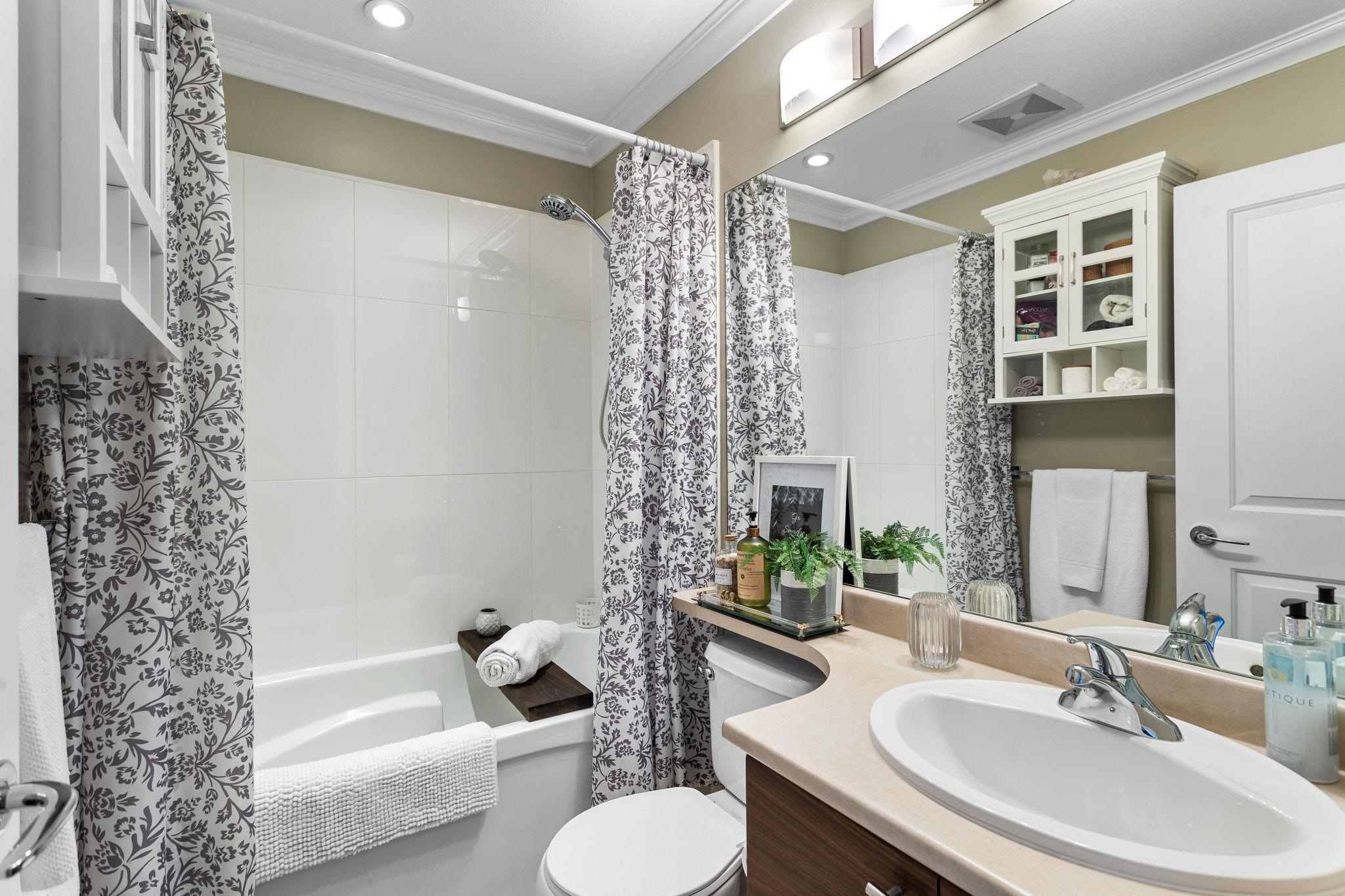 38 2495 Davies Avenue, Port Coquitlam 31